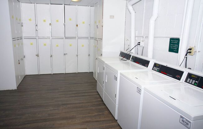 1 bed, 1 bath, 650 sqft, $799, Unit 714-R