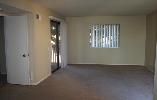 1 bed, 1 bath, $1,950, Unit 390D