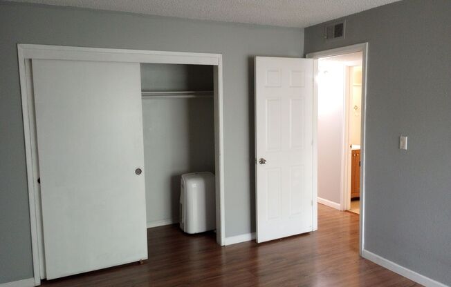 Cherry Creek Schools, 2 bed, 1 bath, 900 sf condo $1200