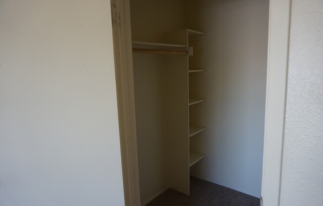 2 beds, 1.5 baths, $1,250