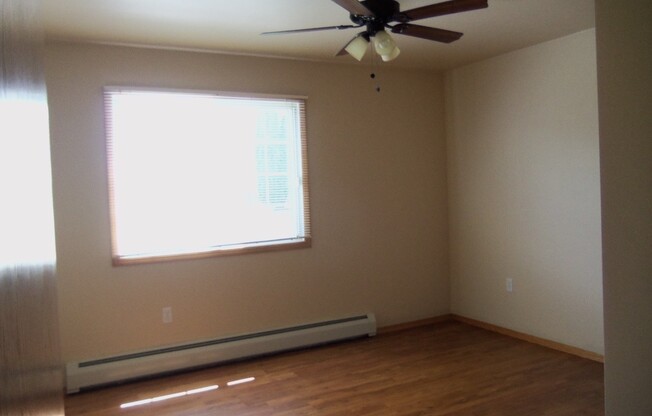 2 beds, 1 bath, 1,200 sqft, $1,329.99, Unit 156-10