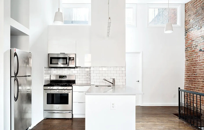 22 E 13 ST