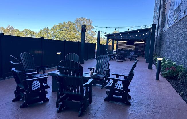 1 bed, 1 bath, $1,355, Unit 310