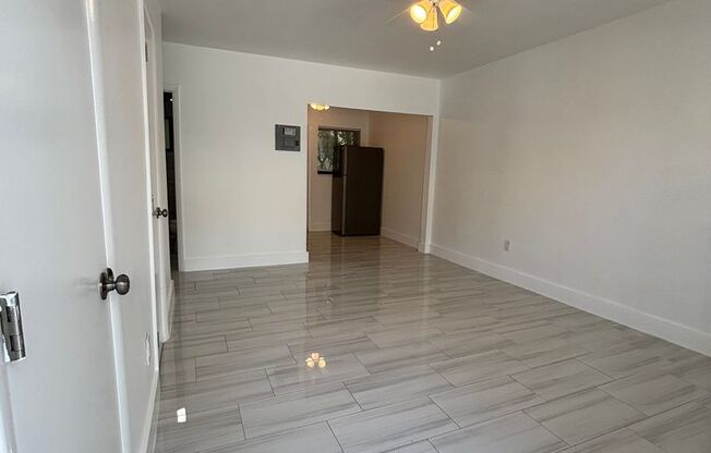 671 SW 7 ST