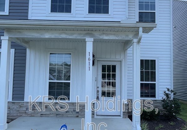 1611 INDEPENDENCE BLVD