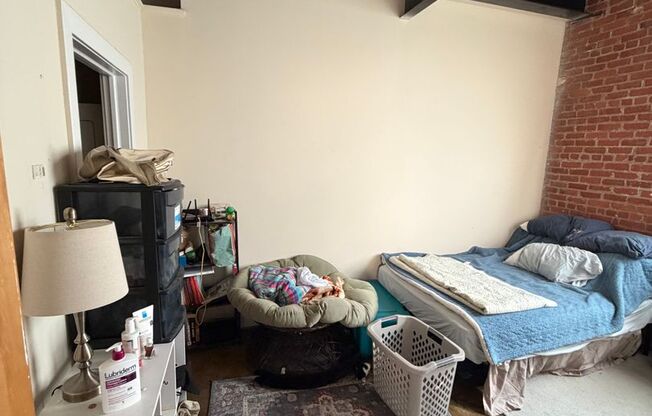 1 bed, 1 bath, 700 sqft, $1,450, Unit 112