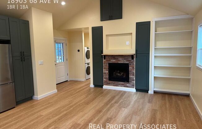 18903 68 AVE W