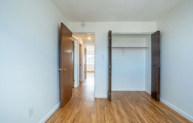 2 beds, 1 bath, 715 sqft, $950, Unit F304