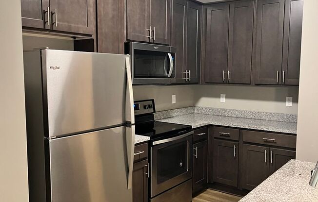 1 bed, 1 bath, 954 sqft, $1,260, Unit I108