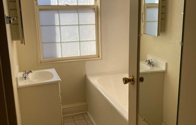 Studio, 1 bath, $1,500, Unit 111