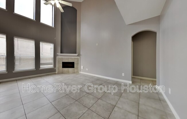 1710 CARRIAGE RUN CT