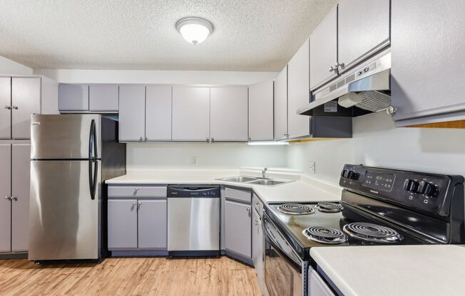 1 bed, 1 bath, 895 sqft, $1,299, Unit 2350-117