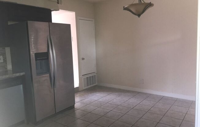 2 beds, 1.5 baths, 1,020 sqft, $1,300, Unit Unit 53