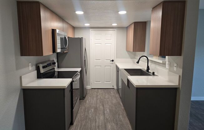1 bed, 1 bath, 704 sqft, $2,365, Unit 123