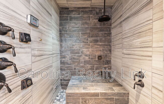 7618 BLYTHWOOD LN