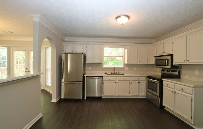 1977 Morning Walk- Fully Renovated!