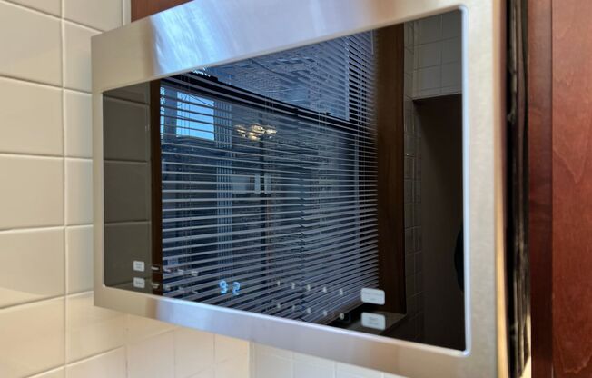 Studio, 1 bath, 375 sqft, $1,385, Unit 620-101