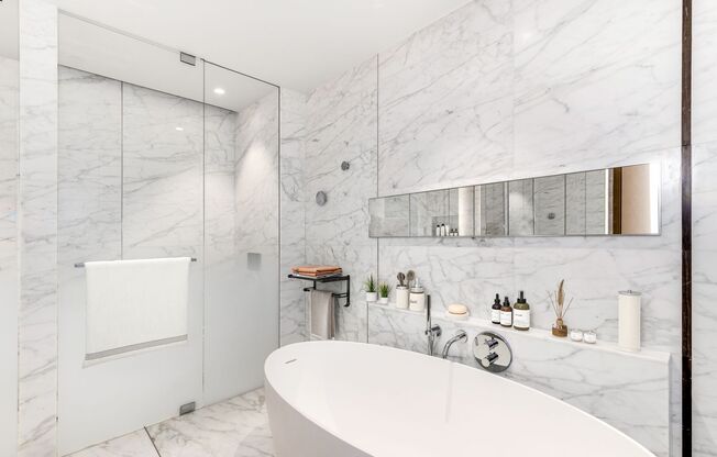 1 bed, 1.5 baths, 990 sqft, $14,500, Unit N8A