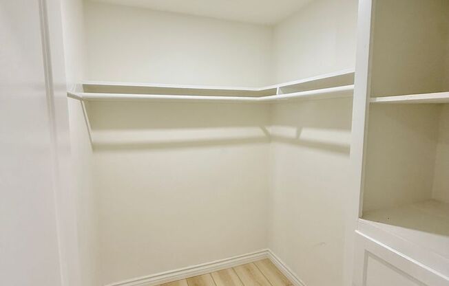 Studio, 1 bath, 230 sqft, $1,995, Unit 0221-50