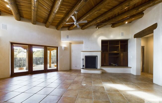 Custom Built home in Desirable Northside Homeowner's Association