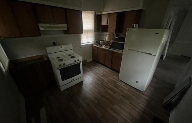 283 FROST AVE