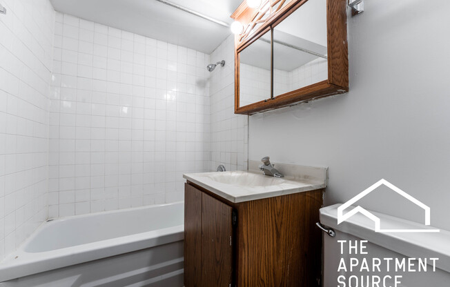 3038 North Halsted St.