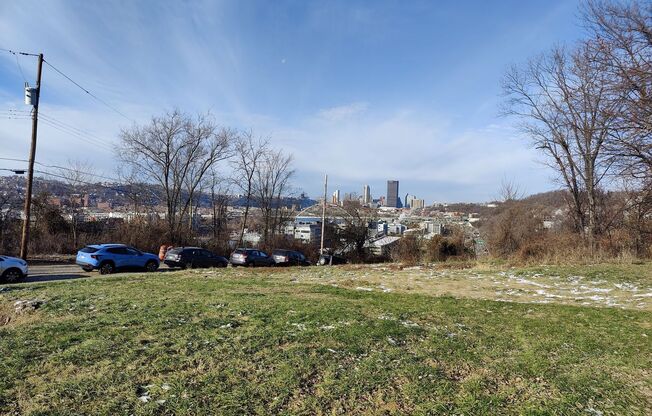 *Spacious 2BD/1BA Single-Family Home Available in Oakland*