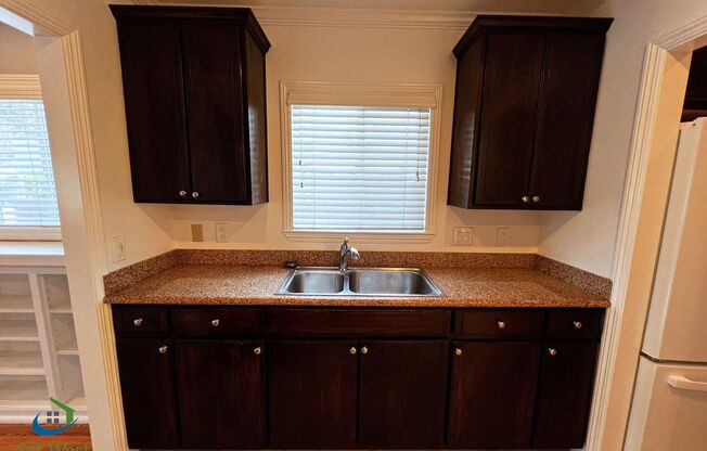 $3500 Beautiful Cottage Style 2 Bed 1 Bath Home in Willow Glen-All utilities paid