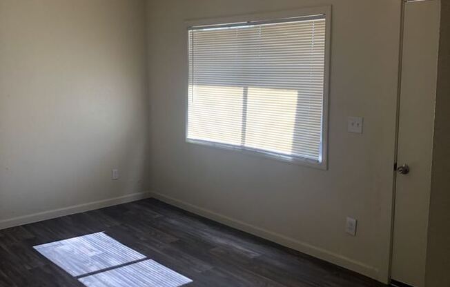 2241 W HEATHERBRAE DR