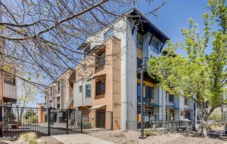 Top Level One Bedroom Condo in Rhino