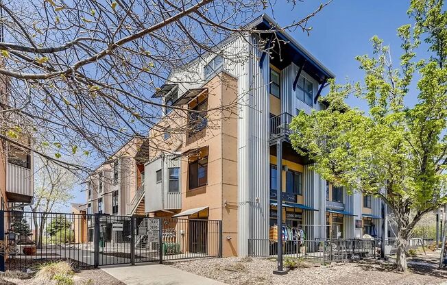Top Level One Bedroom Condo in Rhino