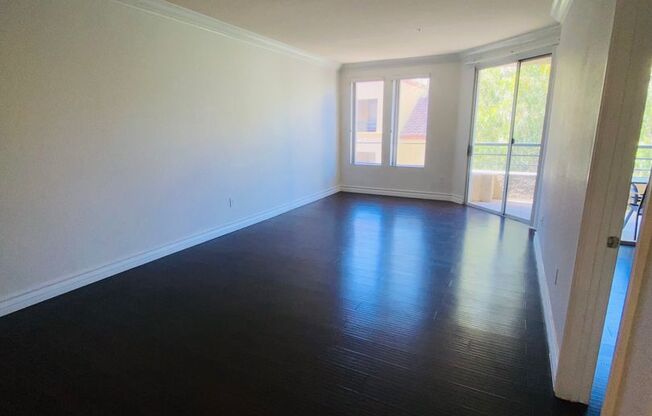 1 bed, 1 bath, $1,700, Unit 316