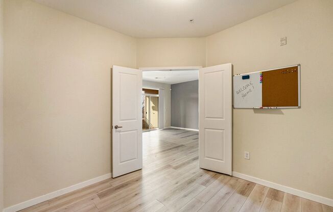 2 beds, 1.5 baths, $1,795, Unit Unit 619