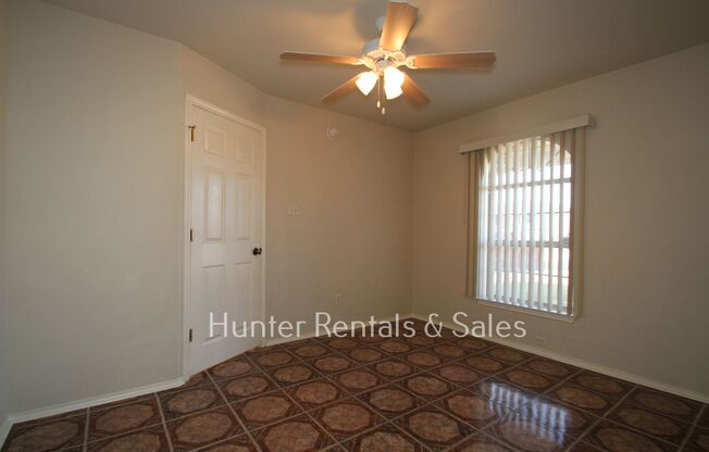 3 beds, 2 baths, $1,450