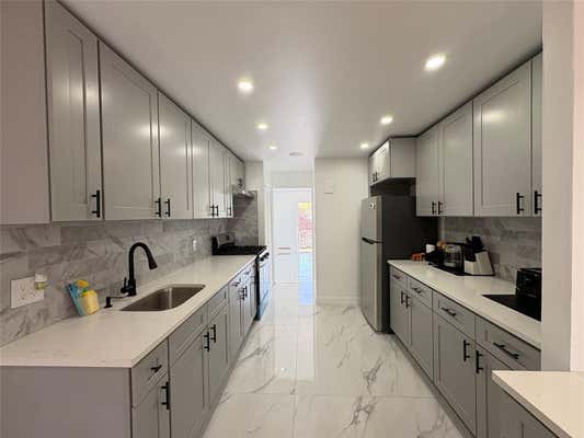 1041 E 80 ST