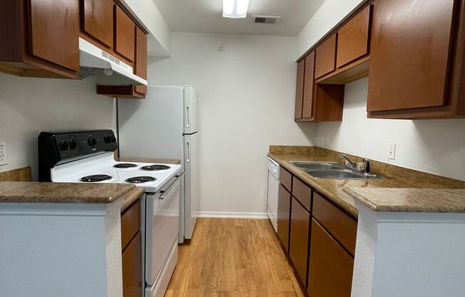 1 bed, 1 bath, 710 sqft, $1,025, Unit 253