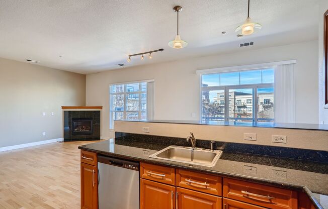 Evolve Real Estate: Beautiful Loft 1 Bed/2 Baths, 1200 SQFT in the Heart of Greenwood Village!