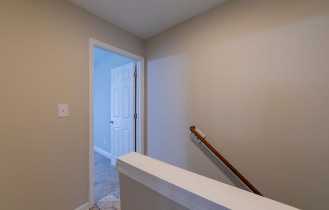 3 beds, 2 baths, 1,300 sqft, $1,825, Unit 666FPL