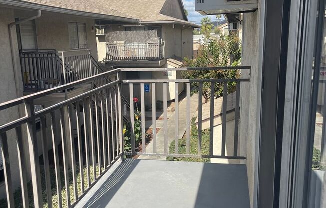 2 beds, 1 bath, $2,150, Unit 19