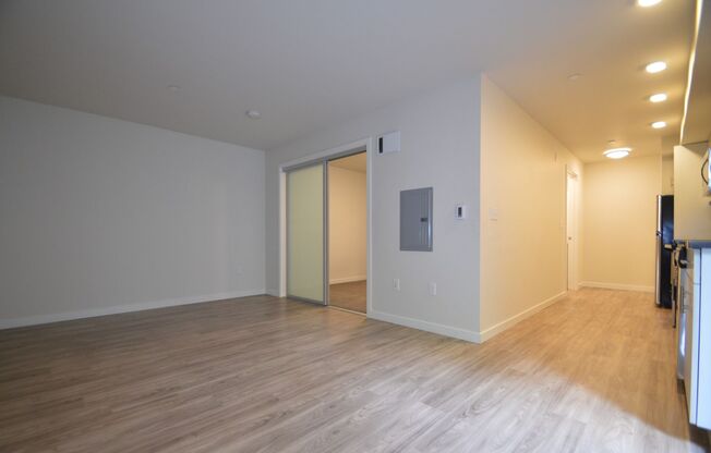 1 bed, 1 bath, 587 sqft, $1,675, Unit 207 MFTE