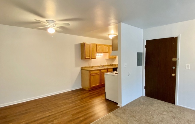 2 beds, 1 bath, 850 sqft, $1,295, Unit 505