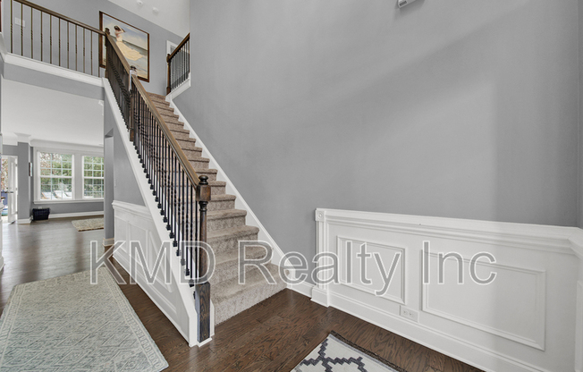 1389 OVERLEA PL