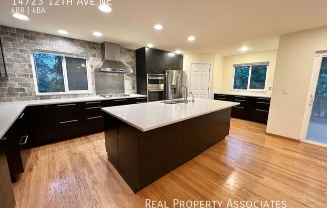 14723 12 AVE NE