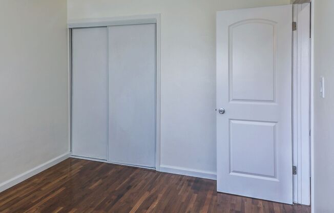 2 beds, 1 bath, 768 sqft, $2,052, Unit 3331-10
