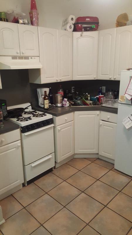 2 beds, 1 bath, 625 sqft, $4,900, Unit 8