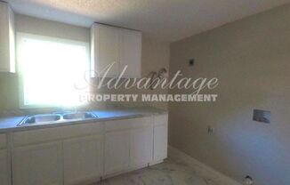 2 beds, 1 bath, $1,025