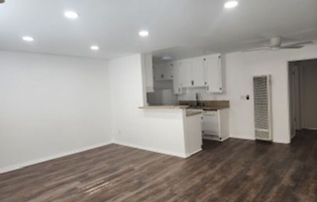 1 bed, 1 bath, $2,095, Unit 6