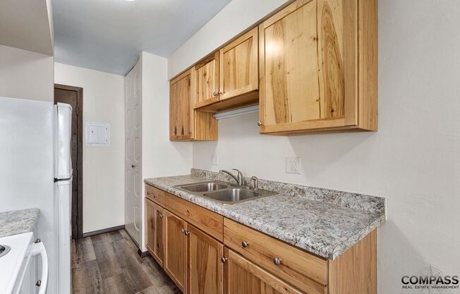 1 bed, 1 bath, 500 sqft, $895, Unit 216