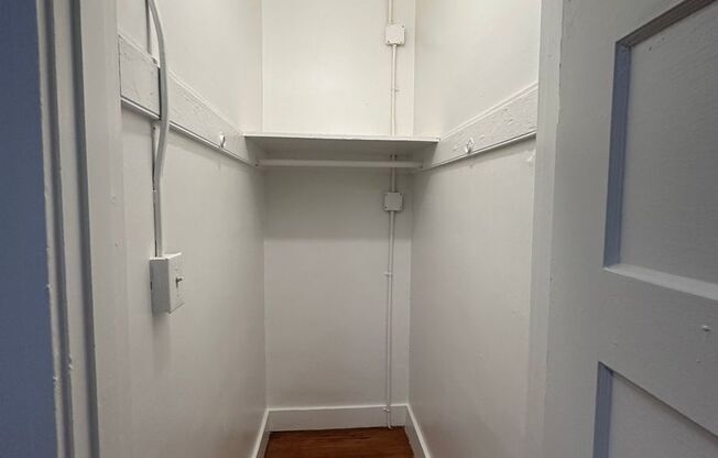 1270 Pine Street (616r)