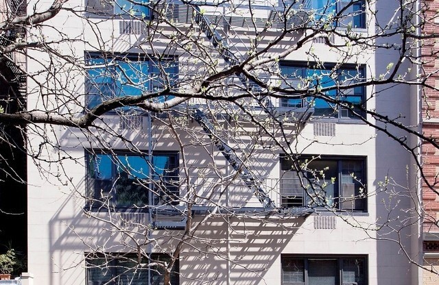 116 THOMPSON ST